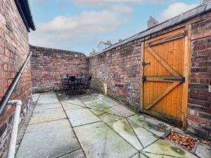 Photo 19- click for photo gallery